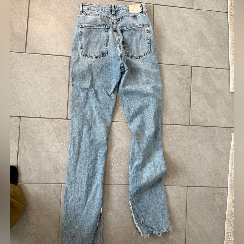 Zara women's Light Blue Straight Jeans